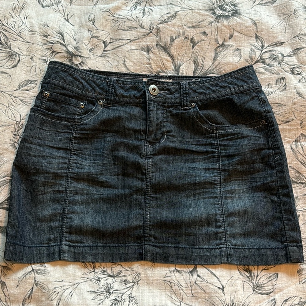 So Dark Denim soft mini skirt size 5.